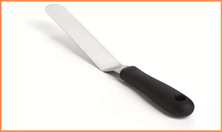 OXO Good Grips Bent Icing Spatula. oxo kitchen utensils